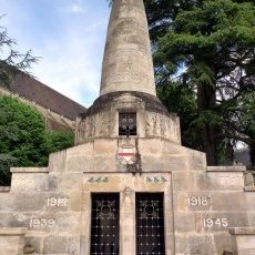 Le monument aux morts de Noyon - JPEG - 1.6 Mo